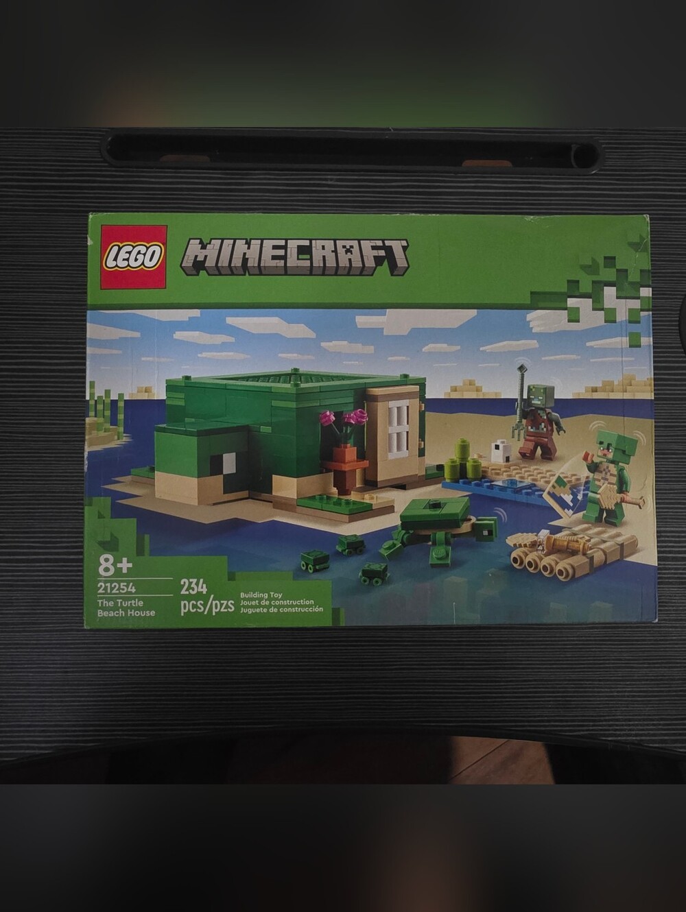 *NEW* LEGO Minecraft Turtle Beach House Green and Tan